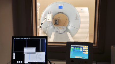 Is X-Ray Glass Leaded? What Makes It Radiation-Safe
